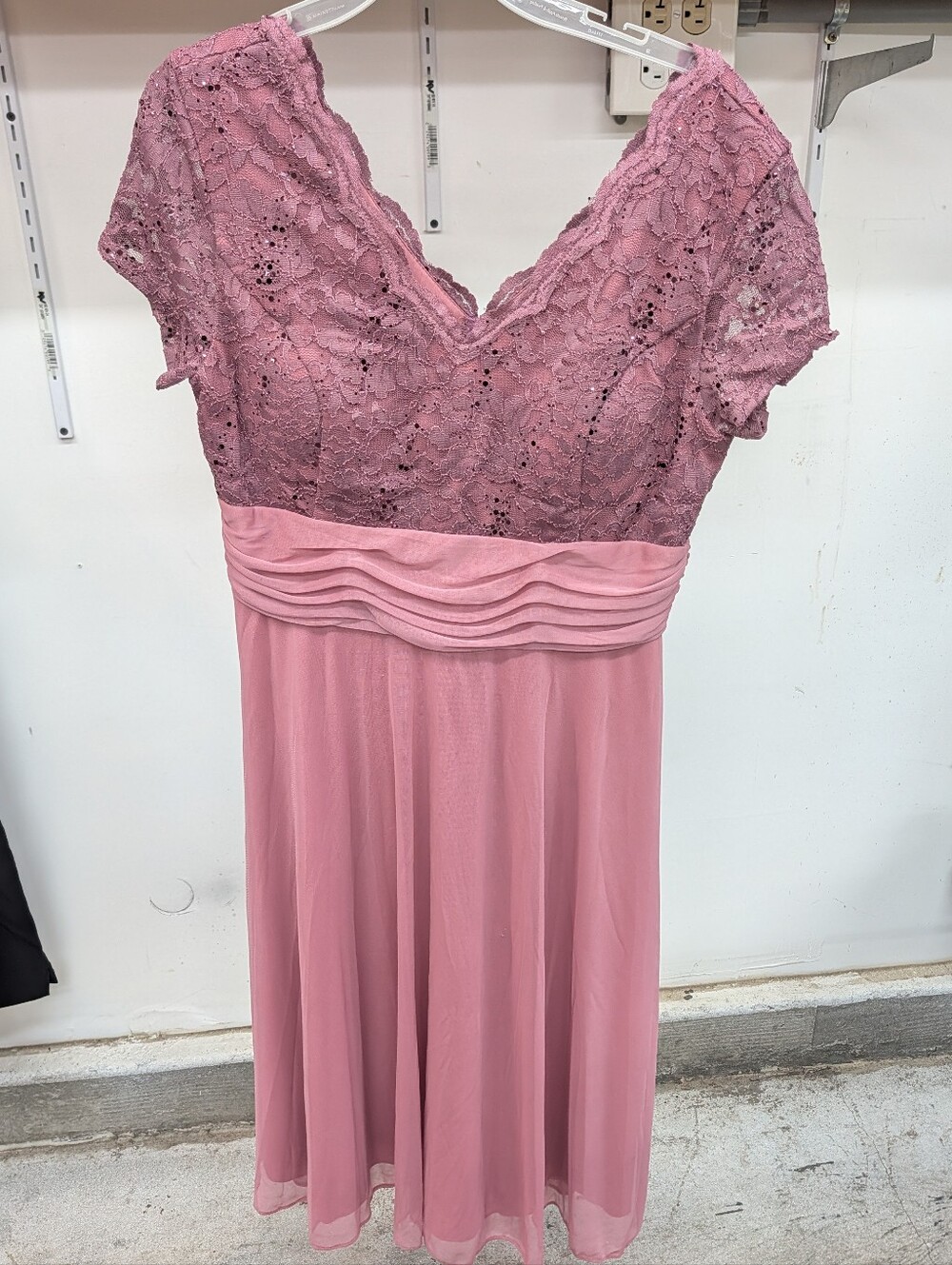 Filly Flair Dusty Rose Lace Midi Dress